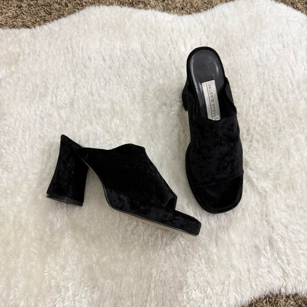 90's witchy whimsigoth black velvet chunky heel shoes‎